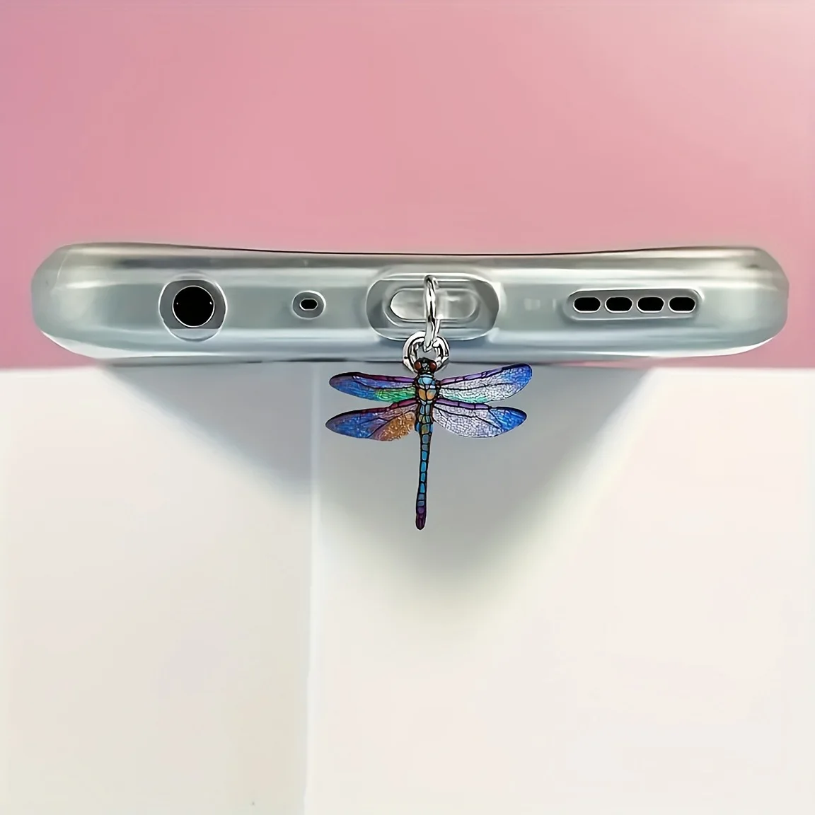 Bonito 2d plana acrílico libélula poeira plug para iphone conector e tipo-c porta de carregamento conector oval dos desenhos animados telefone poeira plug