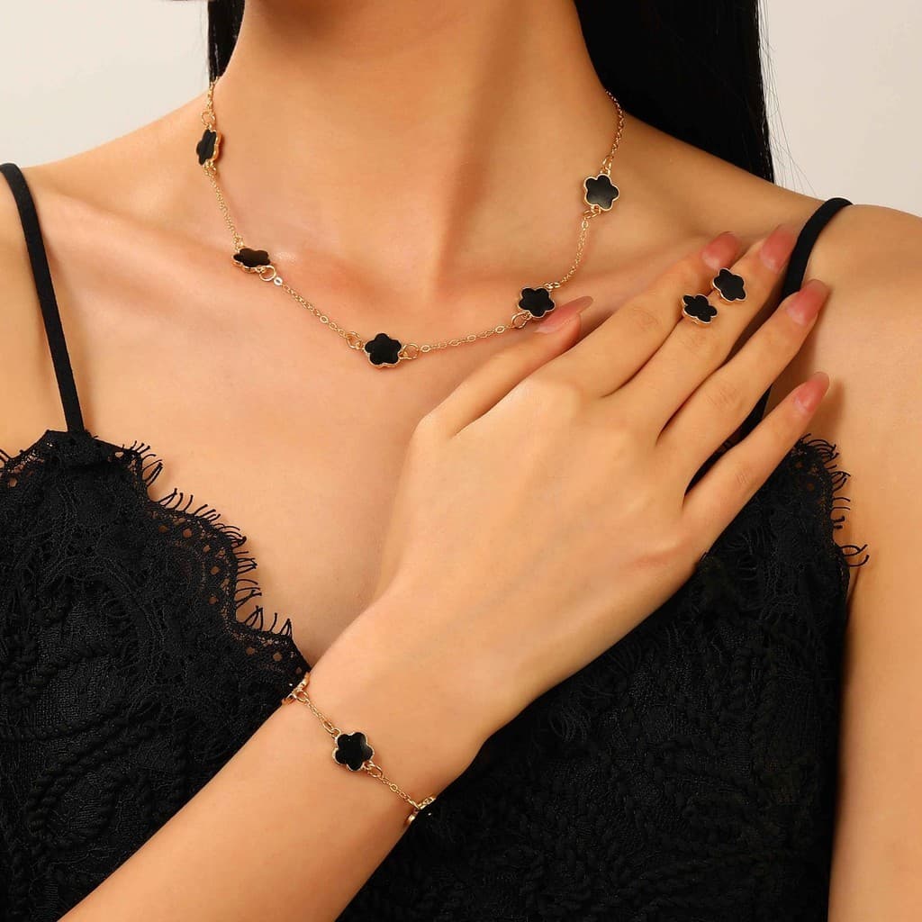 Conjunto De Joias De Trevo Preto Da Sorte Para Mulheres Colar Pulseira Brincos Presente De Feriado